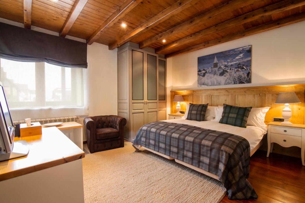Eira Ski Lodge Baqueira Beret Exterior photo